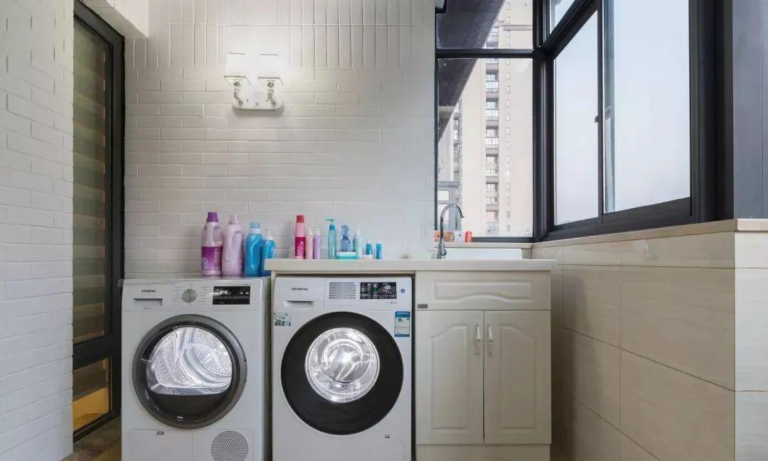 阳台上不要再放洗衣机了，听内行人分析，懊悔没早点知道