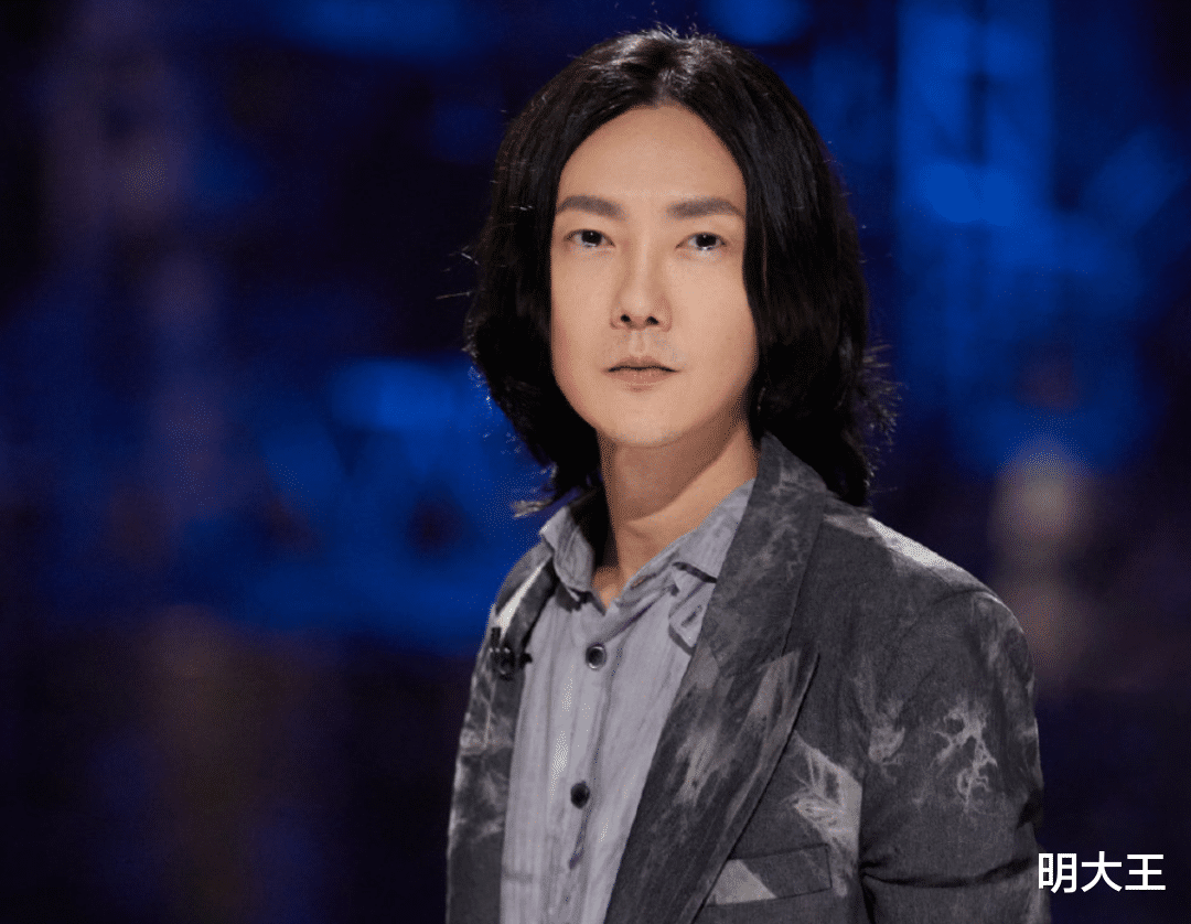 披荆斩棘|《披荆斩棘》第二季，多些陈伟伦少些“无知”导演，会更好看