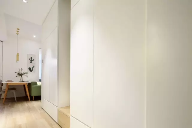 30㎡小户型装修,用143个柜子爆改出三室两厅,彻底解决收纳难题