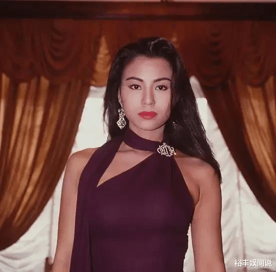 陈雅伦|知名艺人陈雅伦疑遭遇“咸猪手”，内地商演打扮性感，场面险失控