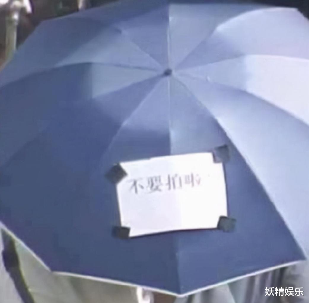 赵丽颖|曝肖战拍《梦中》遭围堵！饭店拍戏遇代拍蹲大门口，怼脸拍过分了