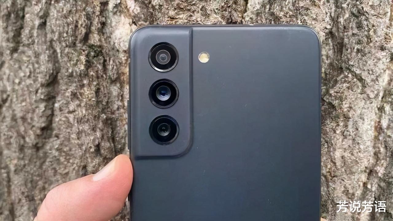 三星|4599起！三星新机来了：这配置是认真的吗？