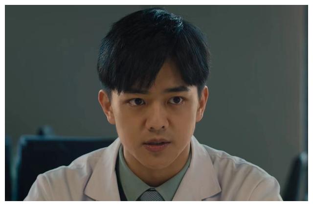 王志文|看了6集《促醒者》，我连发感慨，终于有一部拍摄中医的医疗剧了