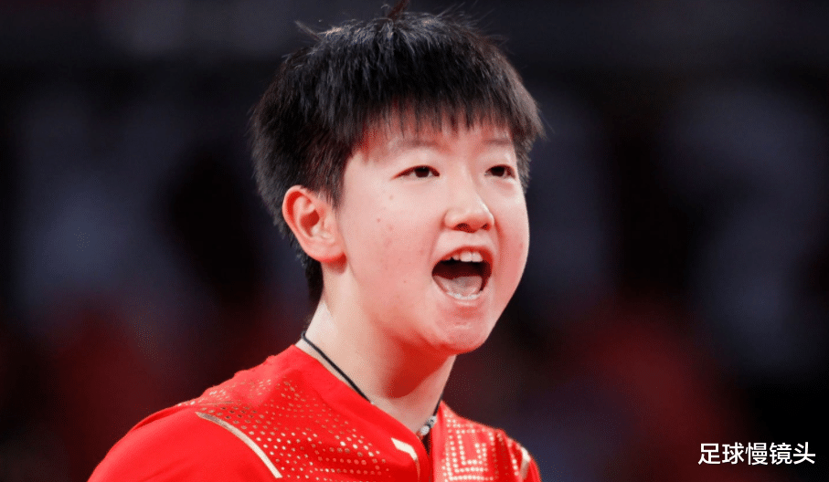 孙颖莎|3-0！国乒内战：世界冠军大爆发，孙颖莎进16强+怒吼，1-5后逆转