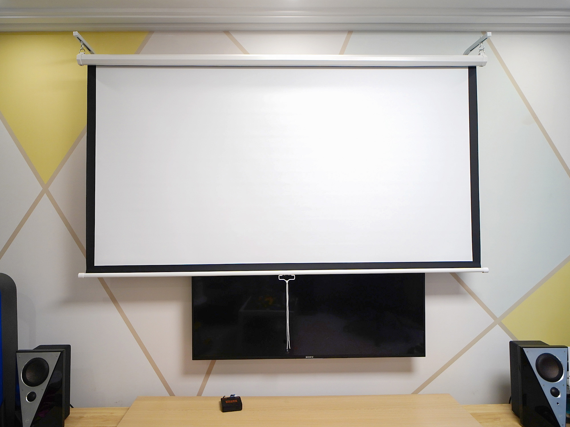 投影仪|花了2k元组入门投影,和电视共存,终于可以春节在家看电影了!