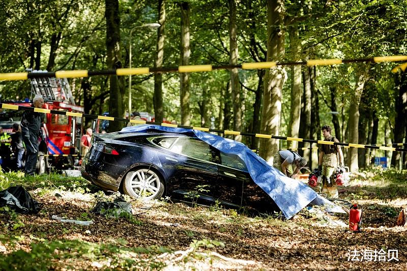 朋友向我借车后酒驾撞树身亡,他母亲向我索赔100万,该怎么办?
