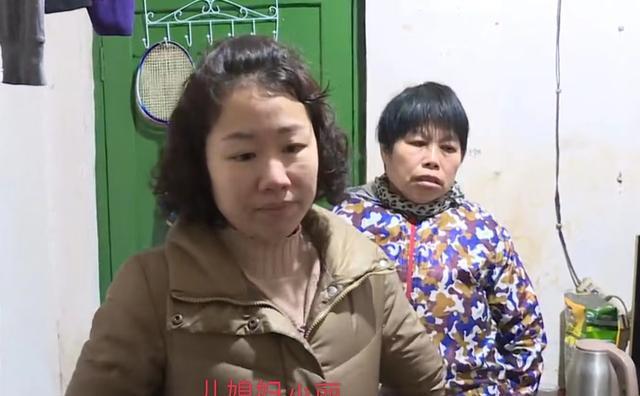 父亲为后妈用铁锅砸儿子头,还对儿媳大打出手,儿子:养老别找我