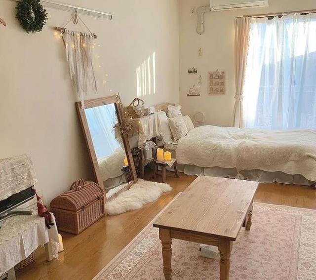 日本小姐姐的温馨原木风家居照,一人独居,生活品质,不辜负自己