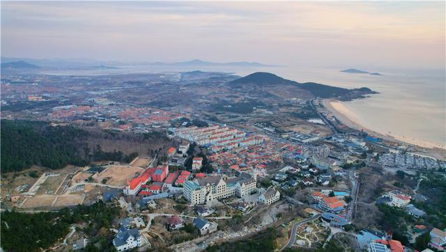 衢州|山东有个浪漫的旅游景点，山海相连十分壮观，青岛人最爱来看日出