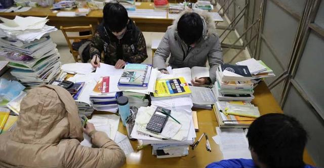 考研|“专硕”跟“学硕”之间有何差距?过来人说出答案,很中肯!