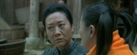 抖音|娱乐圈的10位演员:黄磊演戏被嘲像厨子,赵雅芝摇头晃脑