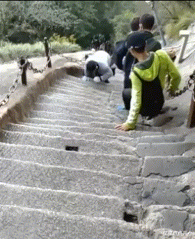 |姑娘!你收敛点,这是相亲,不能暴露你的职业呀!