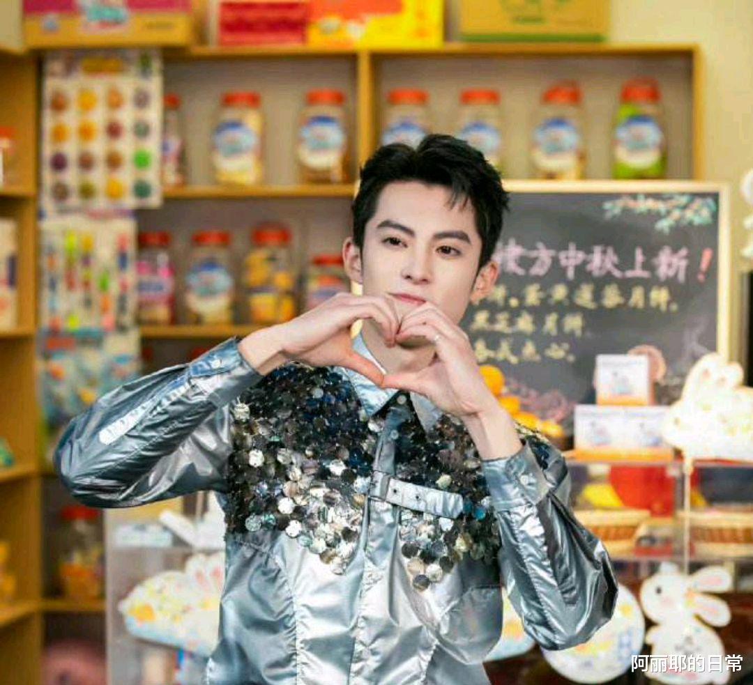 李易峰|躺赢!李易峰彻底凉凉,手上13个代言被瓜分,王鹤棣或成最大赢家