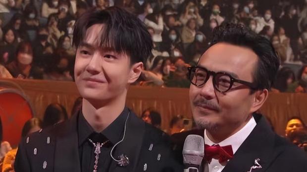 王一博|?绝望的文盲愈演愈烈，王一博手写信再次被扒出，字迹潦草语病百出！