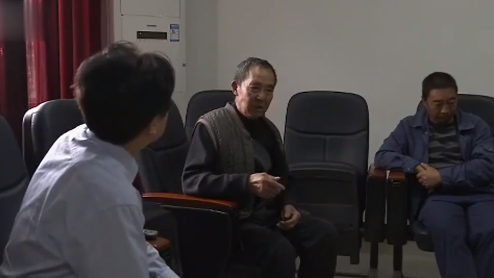 75岁老人无人赡养,走投无路时,还被5个子女告上法庭