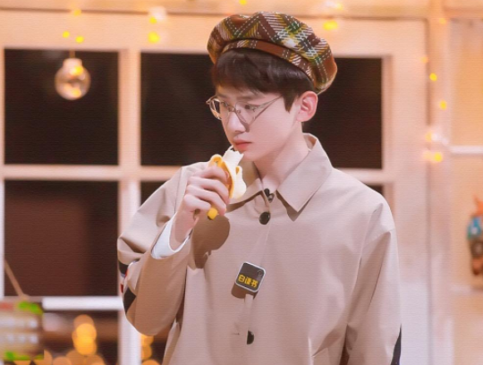 张艺谋|开分8.2！用“放大镜”看《开端》被极致细节震撼了，比剧情还绝