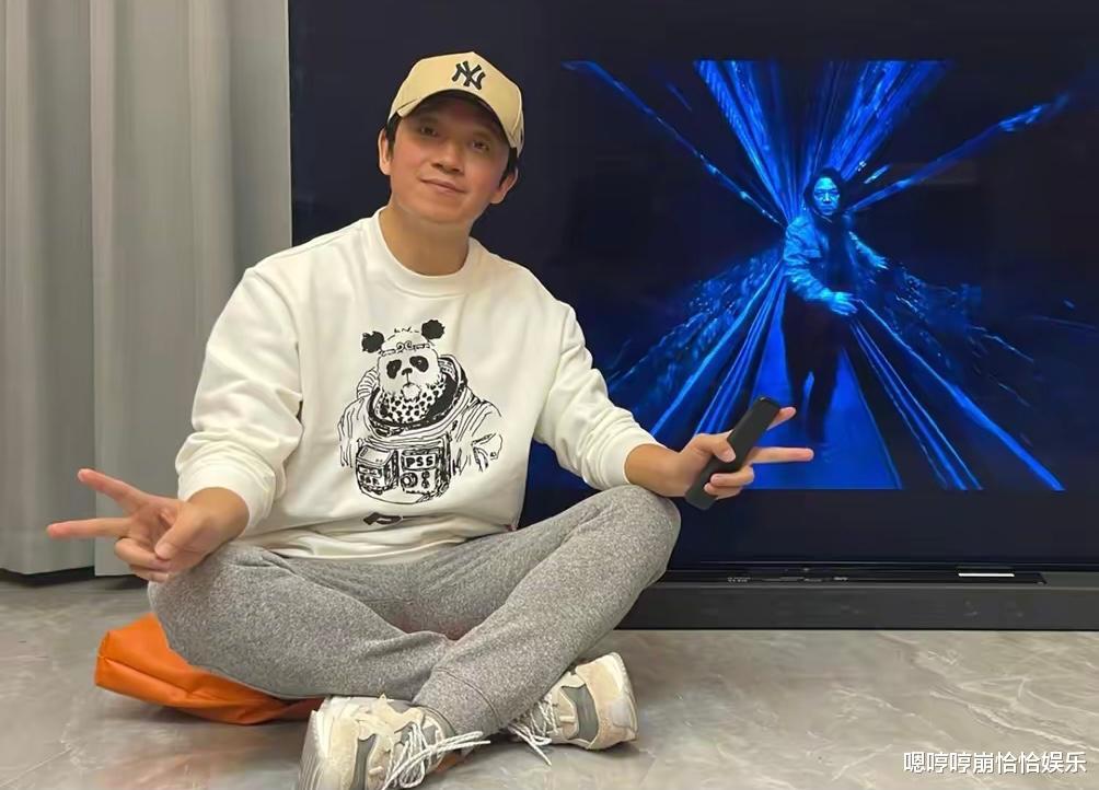 潘粤明|潘粤明带女友和刘天佐聚餐,网友惊讶:啥时候有的女友?