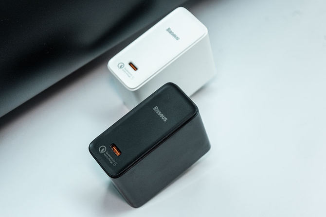 手机行业|大功率小体积 倍思QC5 100W氮化镓充电器更轻便更高效