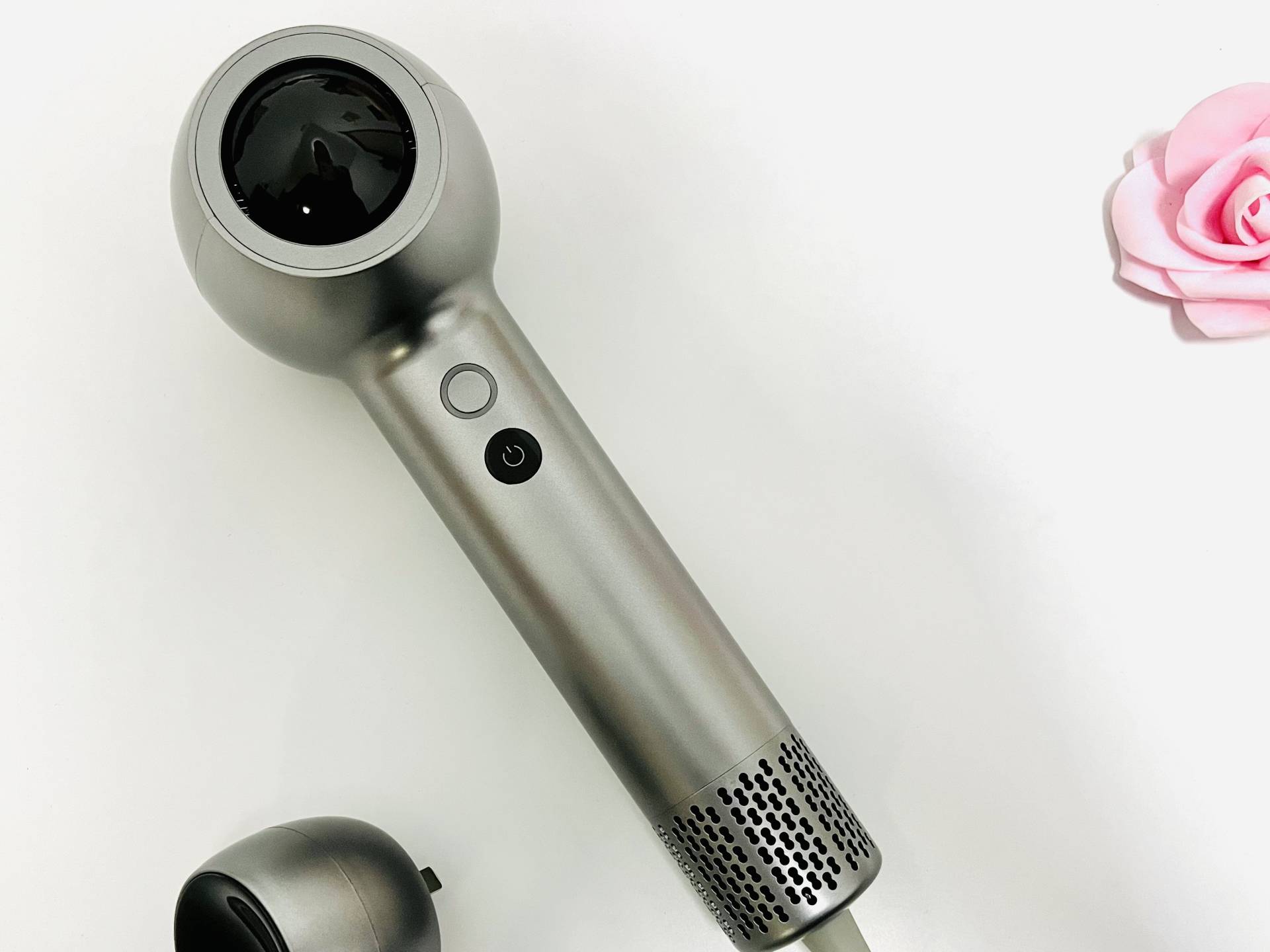 头发告别干枯开叉——仙如SYLPH TURBO吹风机,高转速、超低噪音