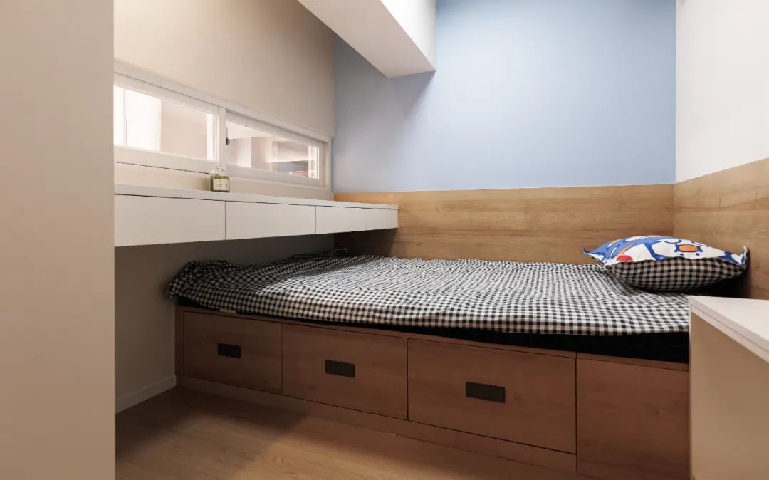 层高4米3,面积40㎡超旧学区房,改出两室一厅,带入户花园