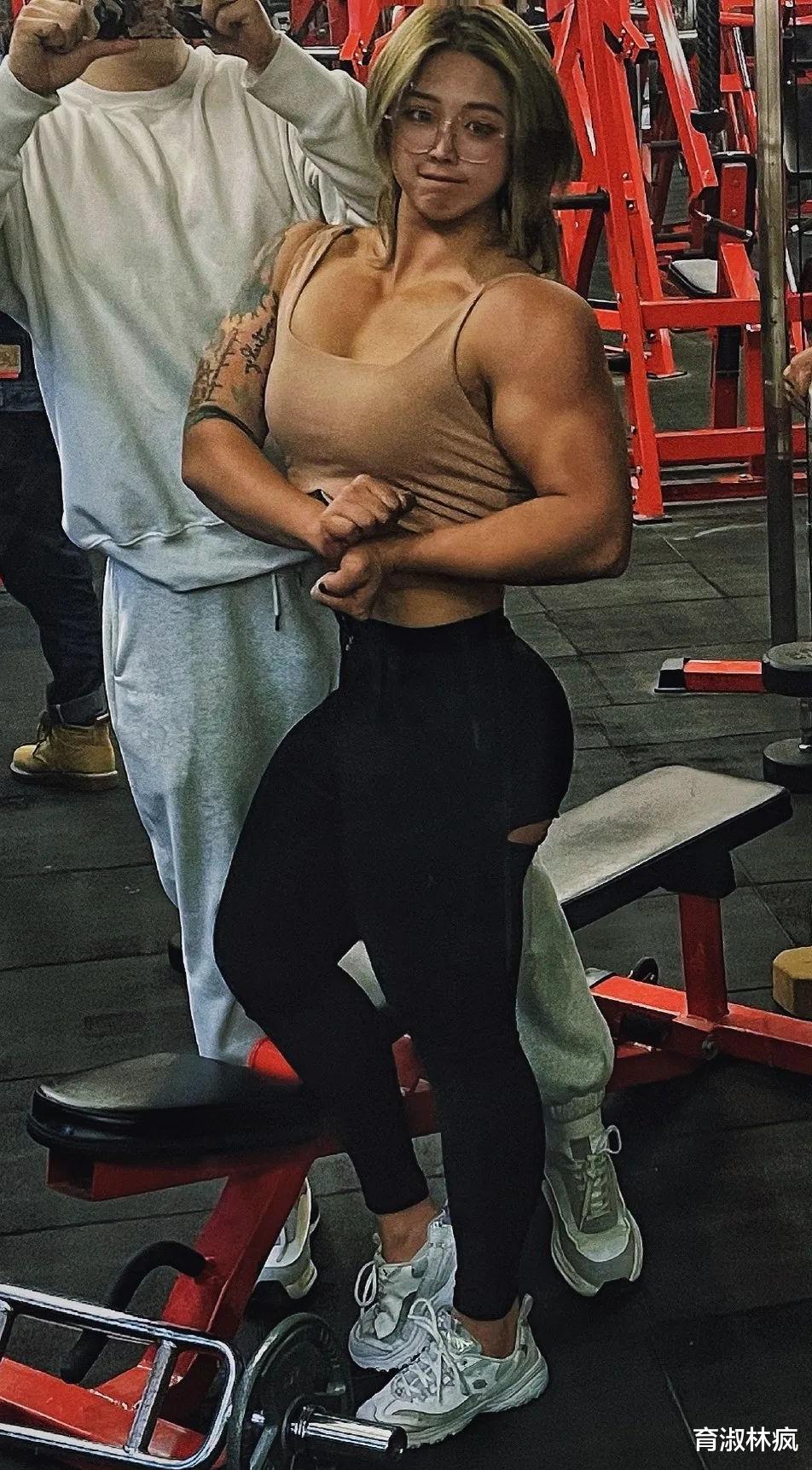 鹿晨辉|安徽“筋肉女仆”,因金刚芭比身材走红网络,网友:女版鹿晨辉