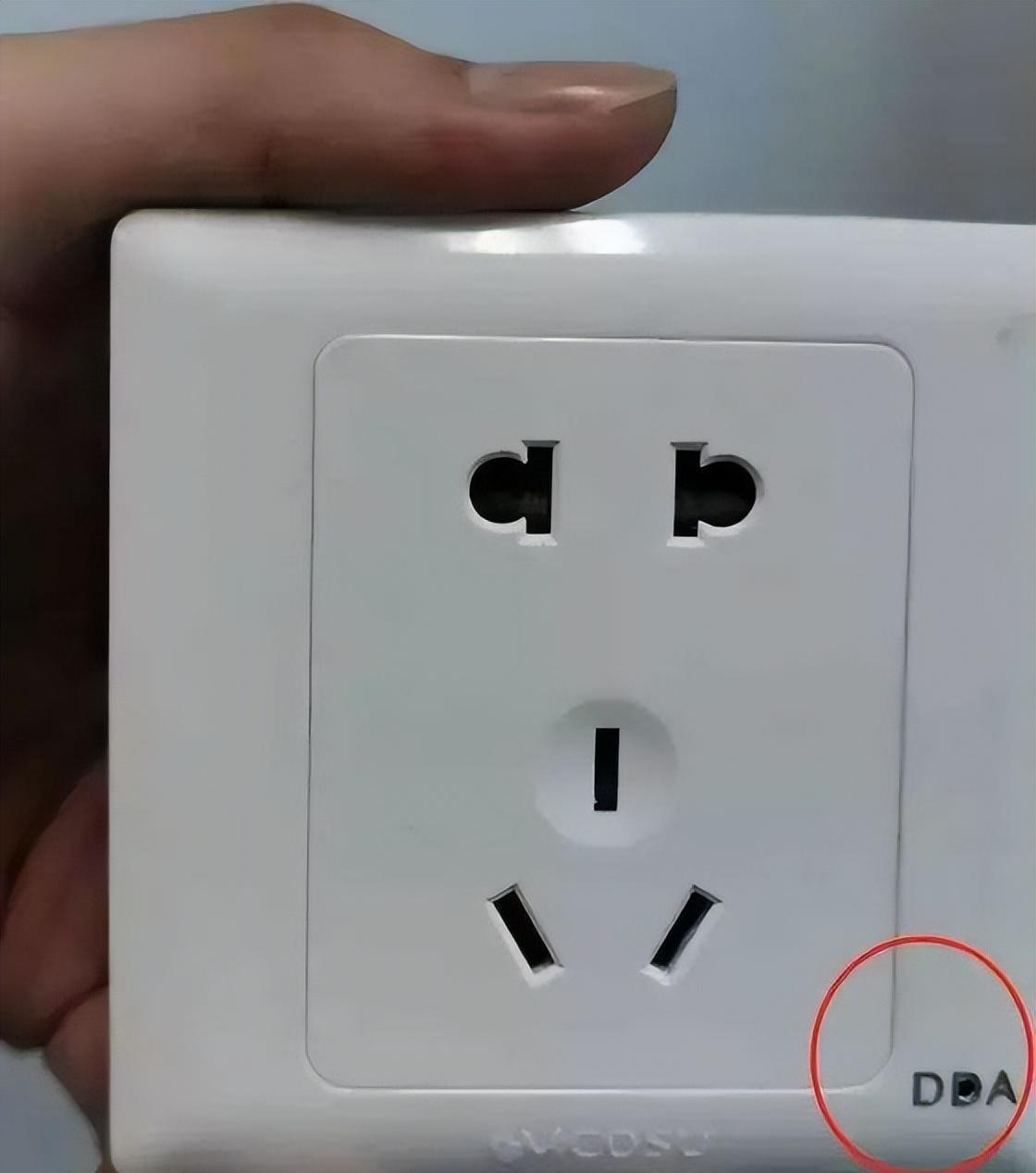 花盆的秘密:丈夫浏览网站,发现自己老婆,男主却换了好多个