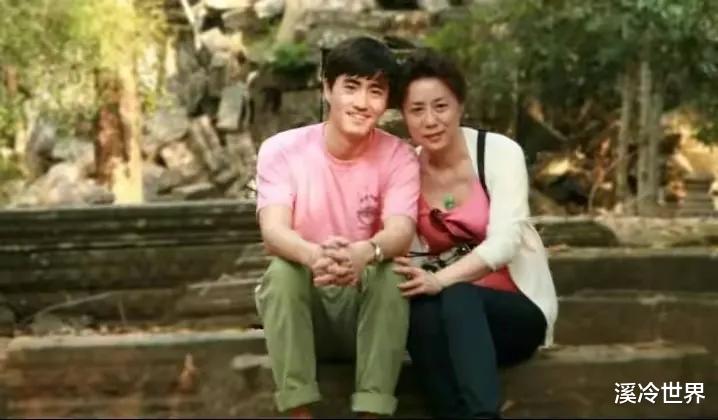 杨立新|杨立新：“养”徐帆三年，给张国荣配音，儿子杨玏让他烦恼