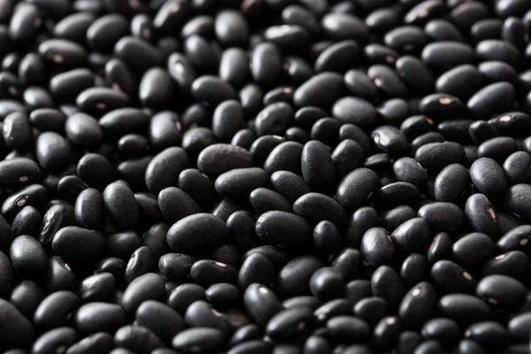 绝经|女性绝经前，身体会发出3个信号，常吃这3种食物，或能延缓