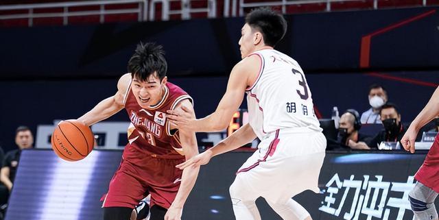 广东男篮|都是2: 0横扫对手杜峰隐藏核心杨鸣暴露短板，辽粤大战一人成关键