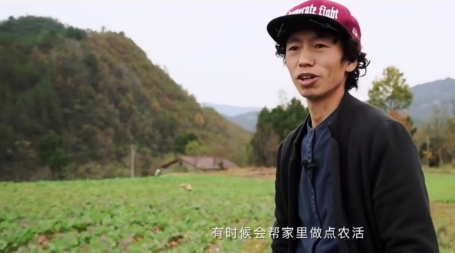 娱乐圈|路人评价庞麦郎的《我的滑板鞋》,纷纷打出高分,才华不输华晨宇