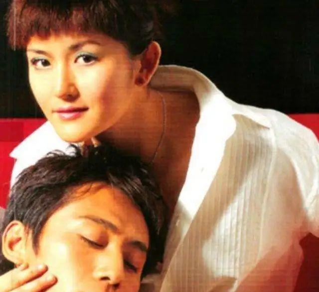 春节档|和谢娜交往5年,分手后差点抑郁,最后娶了外国妻子