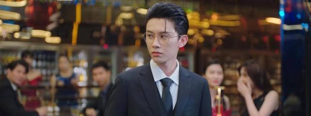 杨天真|任嘉伦、丁禹兮低配版+杨天真旗下艺人主演,一人分饰两角太自信