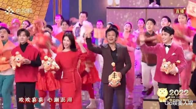 春晚|春晚看点多多：小品多是谐音梗，温拿乐队合体high翻全场