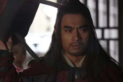 陈龙|知名演员陈龙:上海做防疫志愿者!带防护罩拿喇叭,忙前忙后接地气