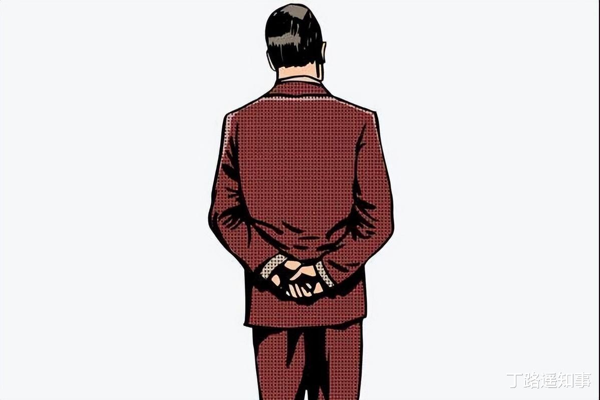 |为什么做领导的都喜欢把双手放在后背呢？原来还有这些道道