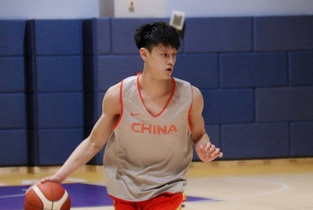 NBA|2米11！2米12！男篮天才获NBA选秀资格，朱彦硕：天赋强于渡边熊太