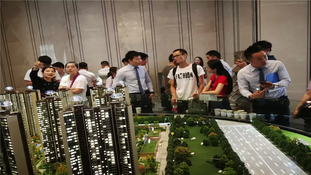 房贷|被房子偷走的30年！当还完贷款，除了房子我们还有什么？