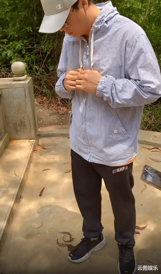 甄子丹|甄子丹端午节回农村祭祖！与家人给祖先鞠躬，称不要忘记自己的根