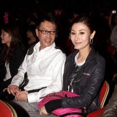 李嘉欣|李嘉欣被旧爱刘銮雄扯下遮羞布,发文隔空反击:该去绝育了