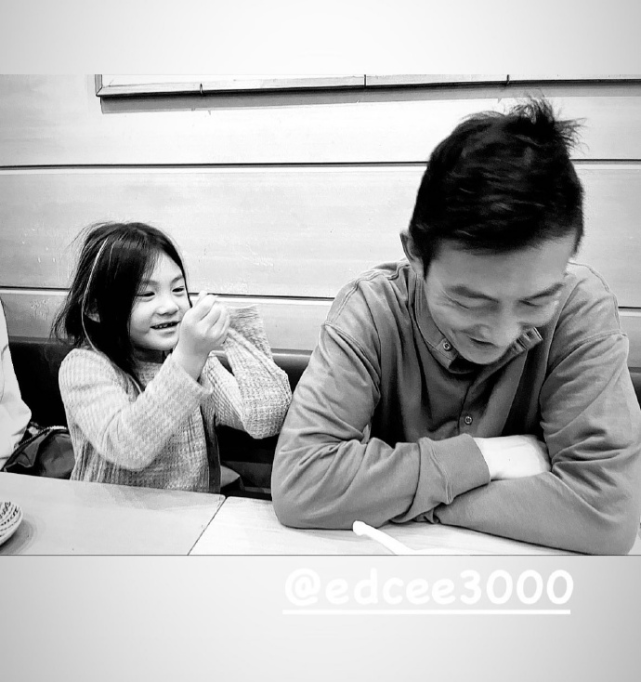 陈冠希|陈冠希母亲节表白老婆:世上最好的妈妈,Alaia亲手作画好有爱