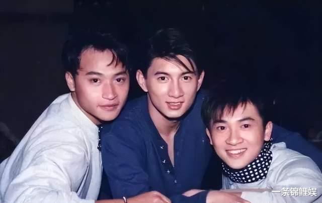 苏有朋|苏有朋等人合唱《红蜻蜓》，潘玮柏郑钧泪洒当场，简直太好哭了