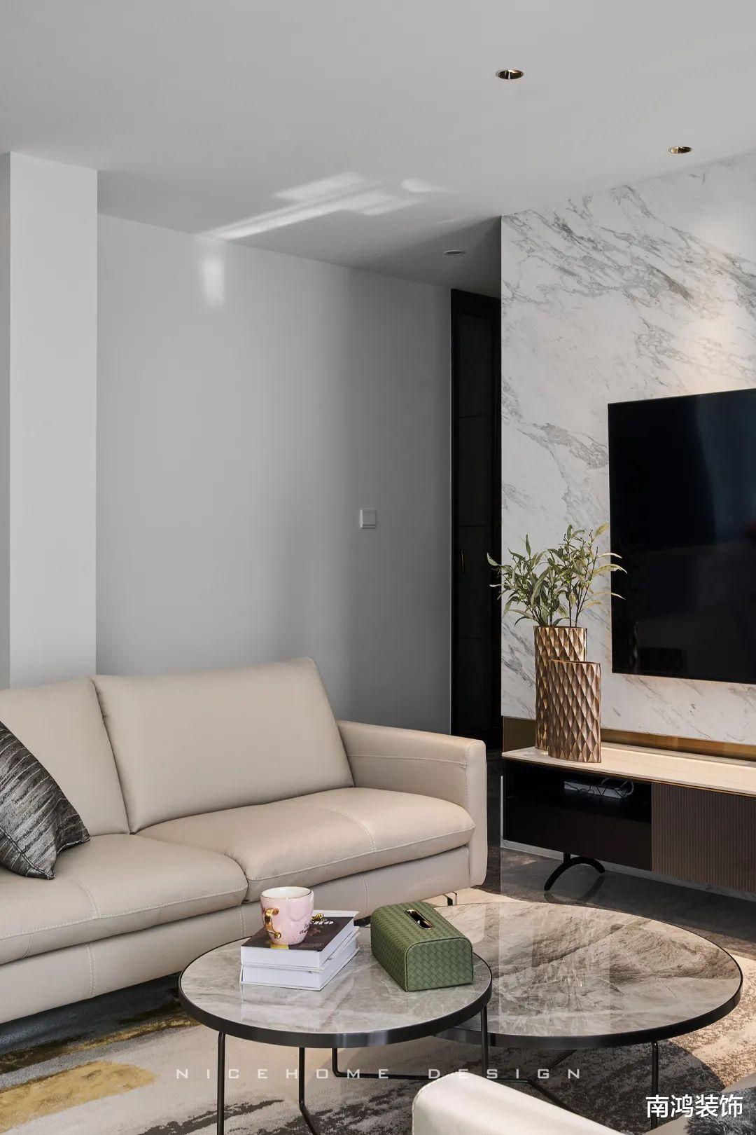 143㎡现代风排屋,灰色外壳下的精致与舒适