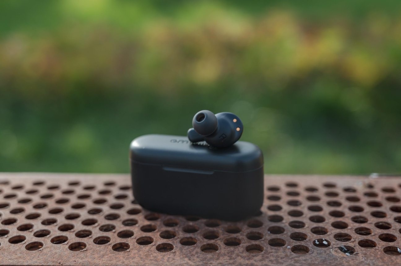 深度学习|新款耳机，有触摸控制模式，可以在耳麦上进行多种常见动作