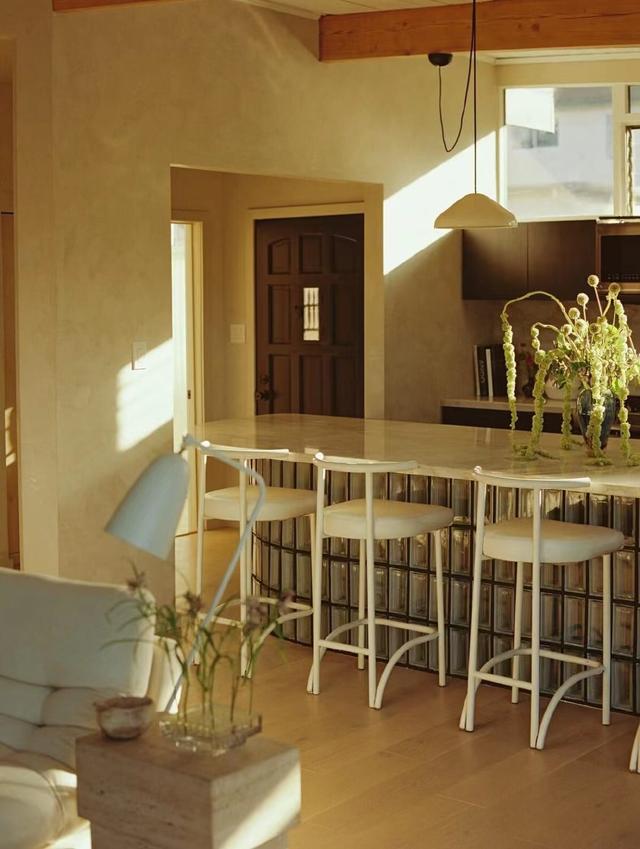 发现一个洛杉矶住宅,那叫一个素雅,为日式融合北欧的美感打Call