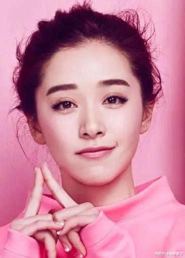 郑爽|和郑爽同床4年的“好闺蜜”，终于轮到她红了？