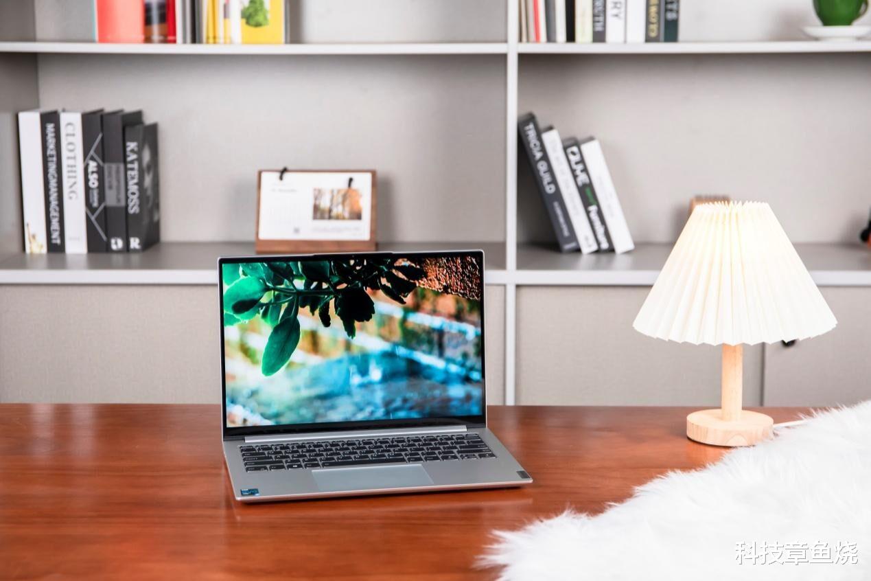 |?轻薄本的全能巅峰，小新Pro14值得体验