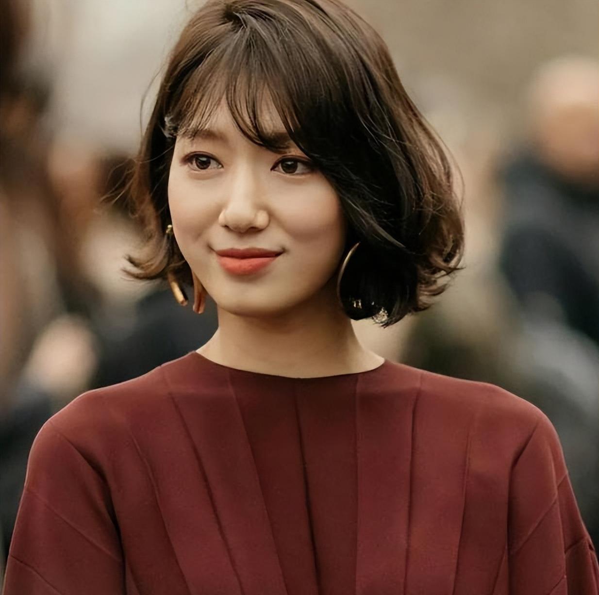 有氧运动 圆脸女生怎么选发型?注意这5个细节,剪完至少年轻10岁