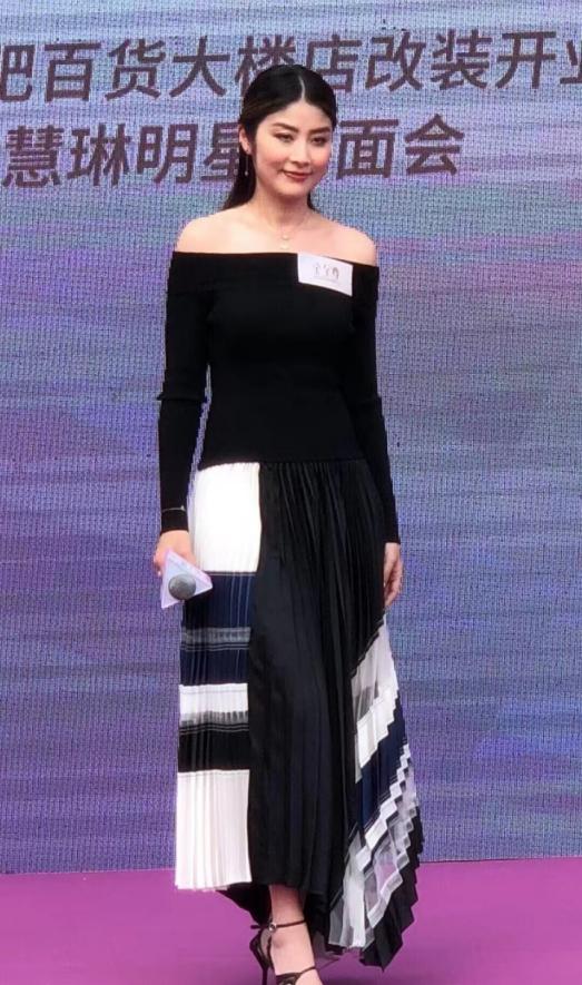 柳岩|陈慧琳真自信,活动图不P一下就放出来,真实状态一目了然