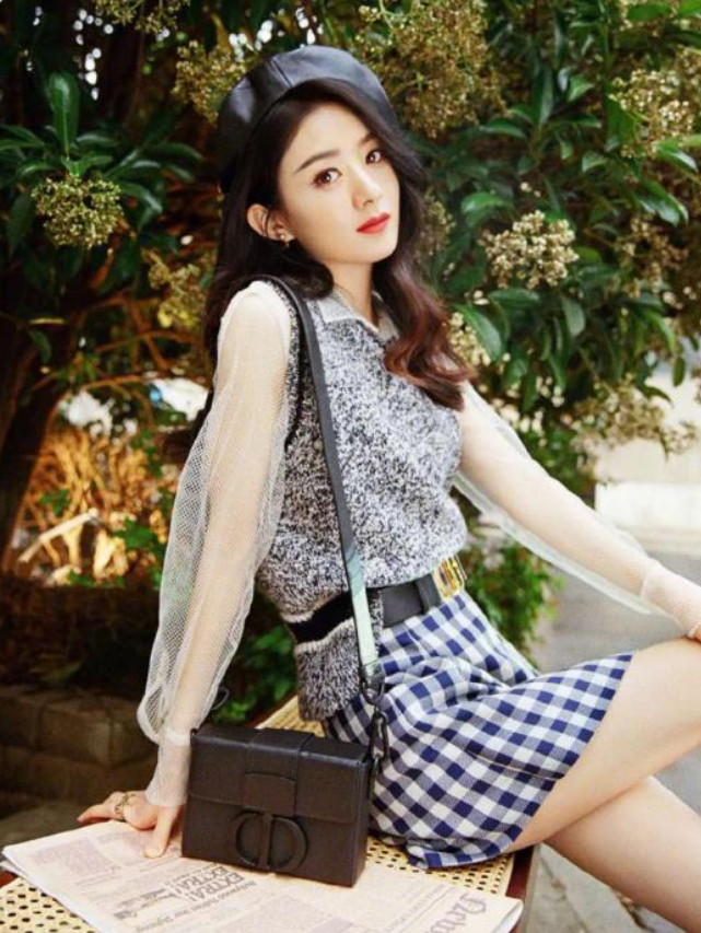 穿衣搭配|三十岁的女人，建议学学赵丽颖的穿搭，优雅高级又有档次