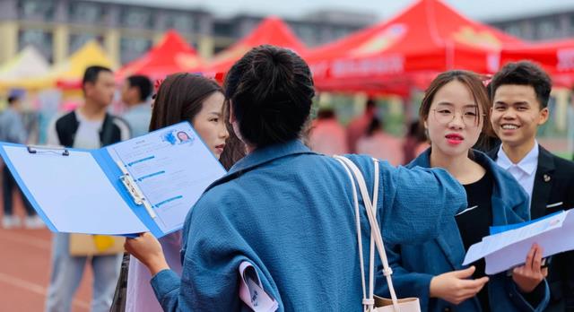 护士|“优质男”不愿娶什么职业的女生？排行榜单出炉，榜首意外上榜